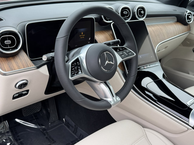 2024 Mercedes Benz GLC 300 4MATIC photo 16