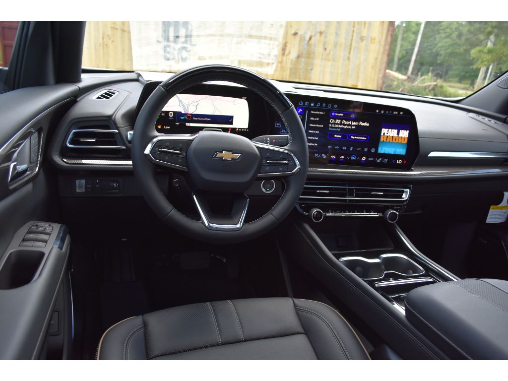 2025 Chevrolet Traverse High Country photo 13
