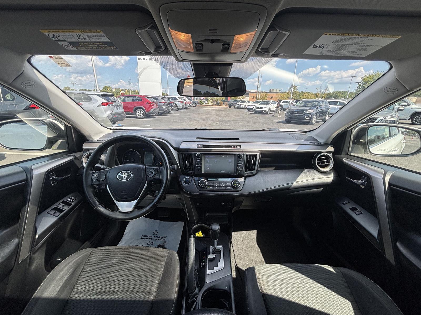 2018 Toyota RAV4 Adventure photo 18