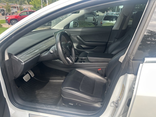 2020 Tesla Model 3 Performance photo 10