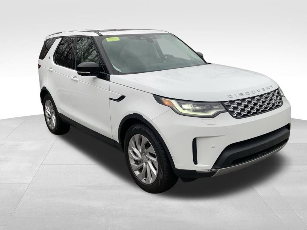 2025 Land Rover Discovery S photo 3