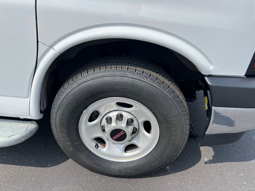 2023 Gmc Savana 2500 Cargo photo 25