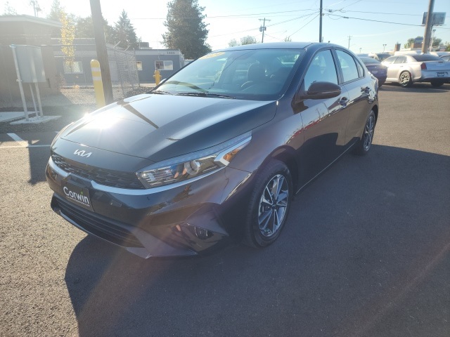 2024 Kia Forte LXS photo 4