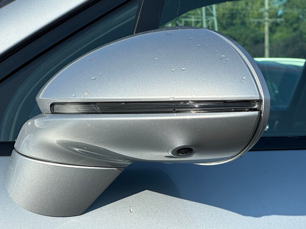 2022 Porsche Cayenne Coupe Base photo 12