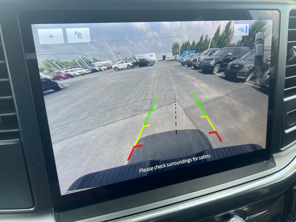 2023 Ford F-150 XLT photo 8
