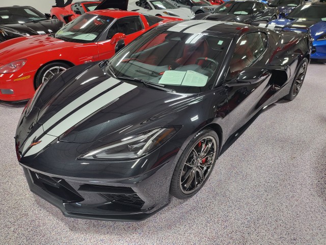 2024 Chevrolet Corvette Stingray 2LT photo 3