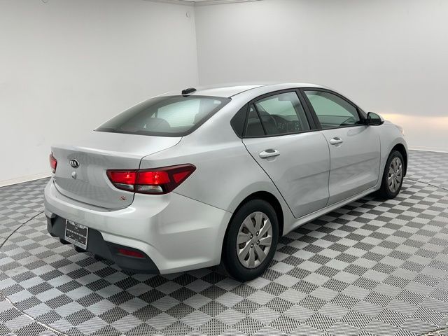2019 Kia Rio S photo 3