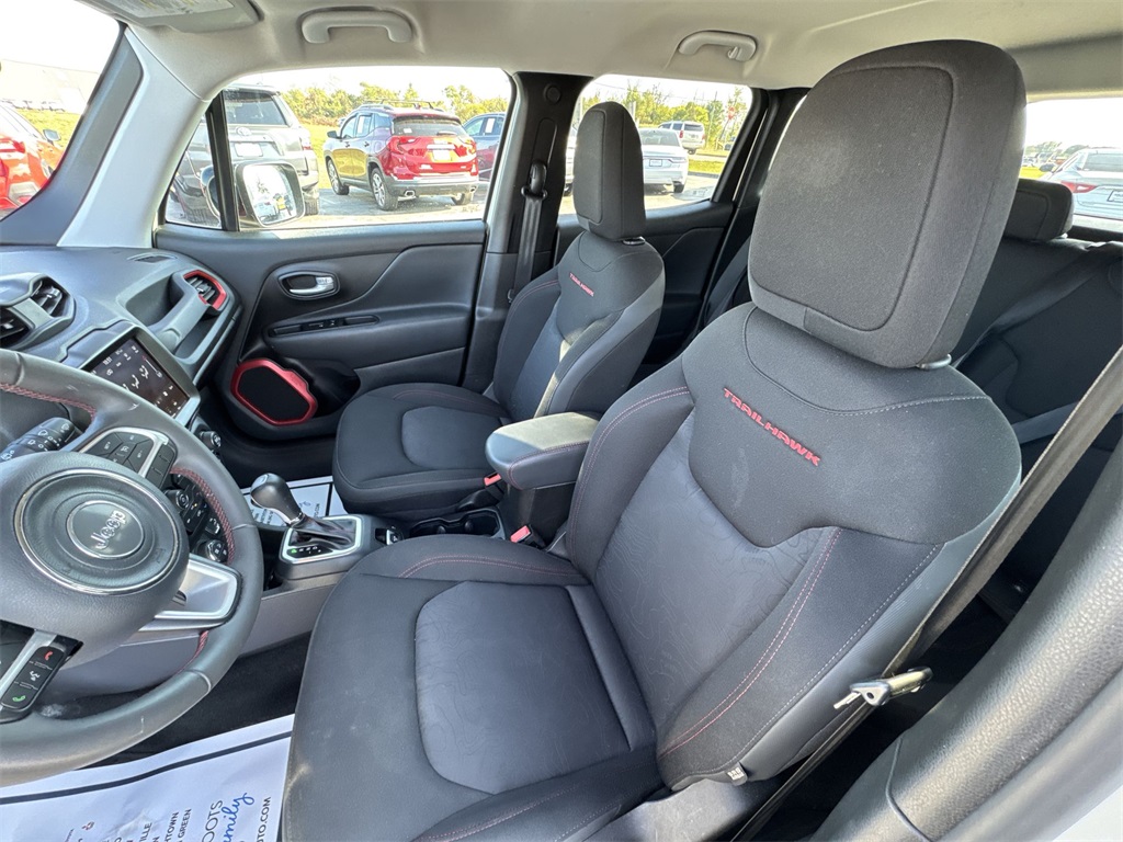 2023 Jeep Renegade Trailhawk photo 10