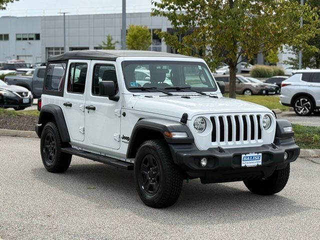 2022 Jeep Wrangler Unlimited Sport photo 3