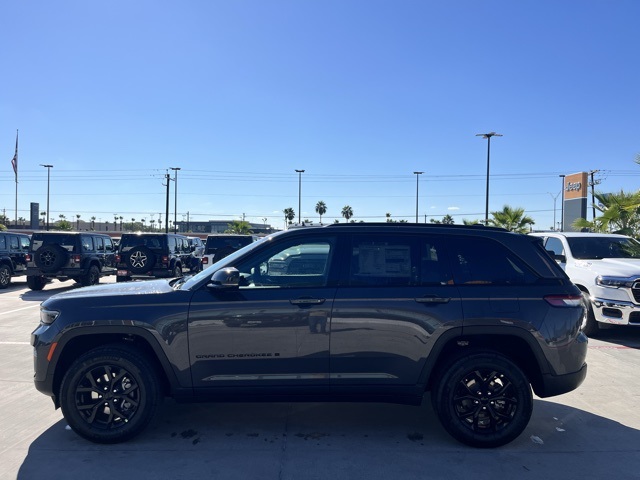 2025 Jeep Grand Cherokee Altitude X photo 4