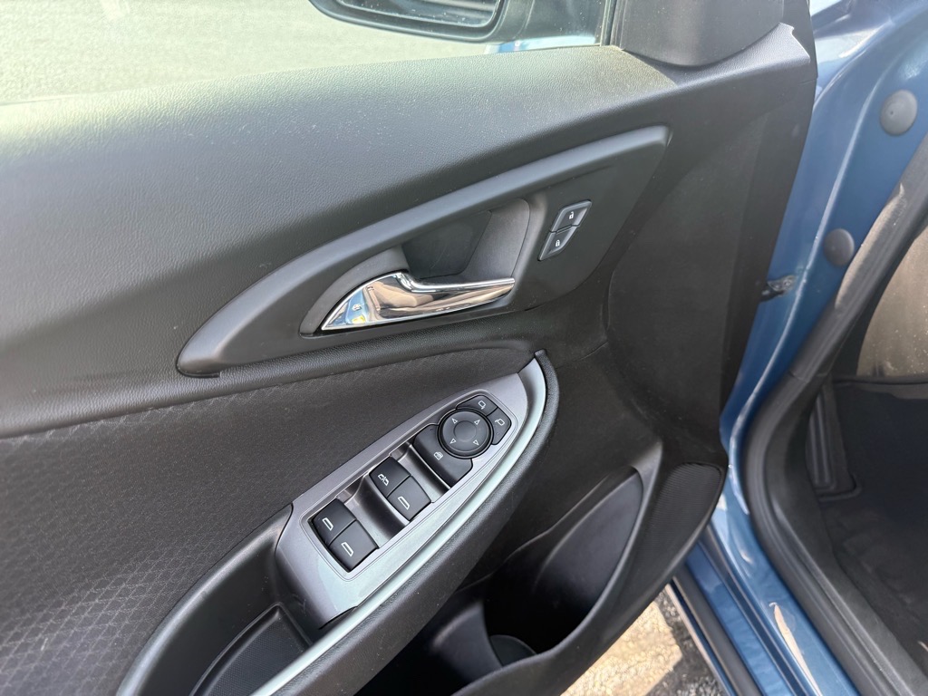 2024 Chevrolet Malibu 1LT photo 13
