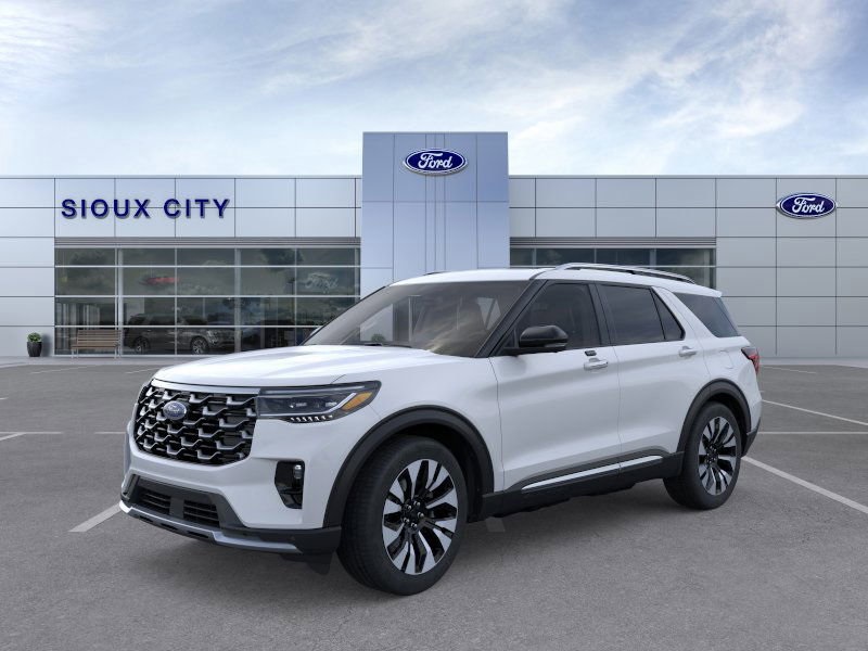 2026 Ford Explorer Platinum's photo