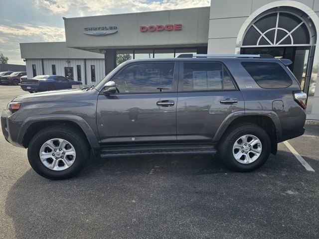 2021 Toyota 4Runner SR5 Premium photo 3