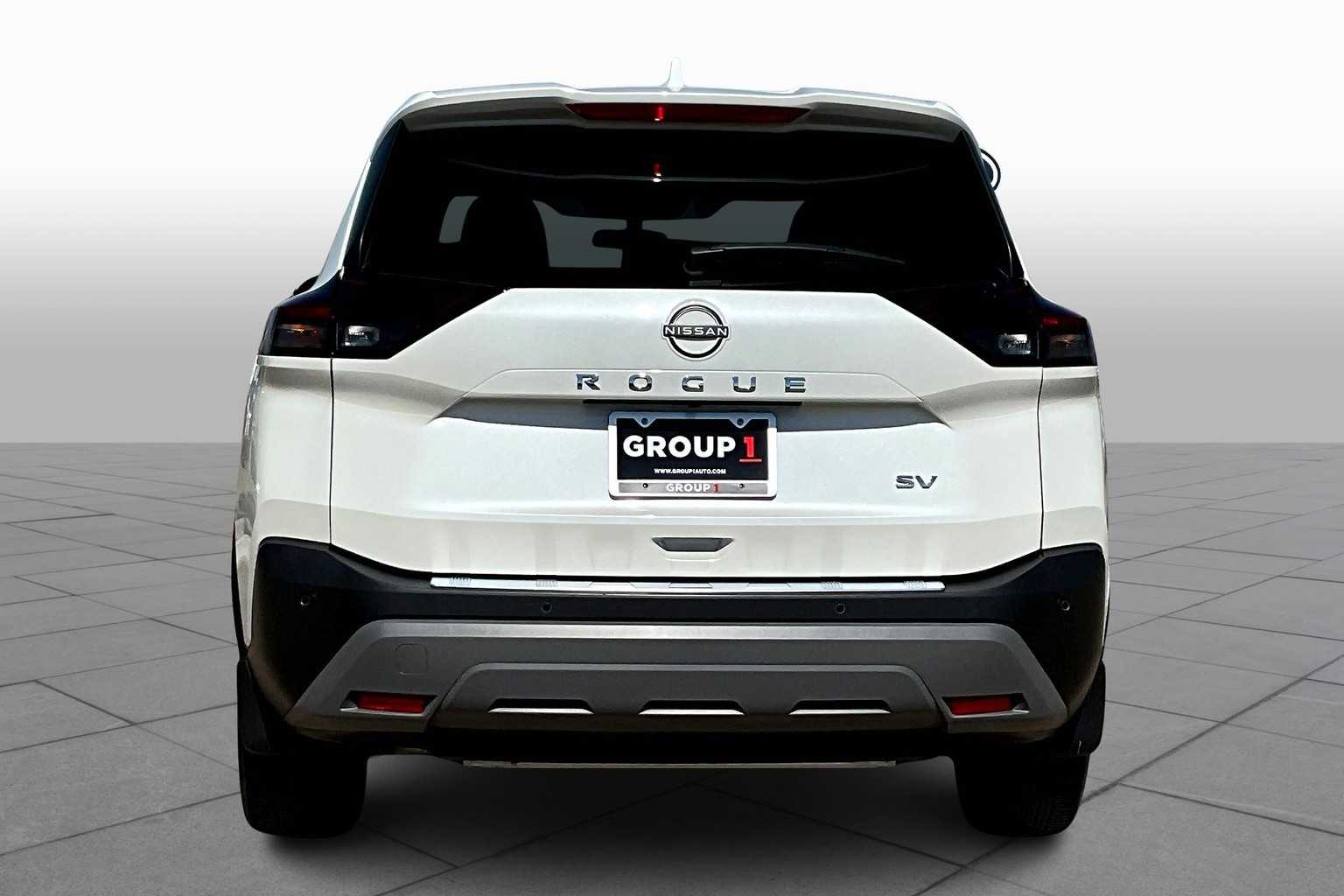 2023 Nissan Rogue SV photo 2