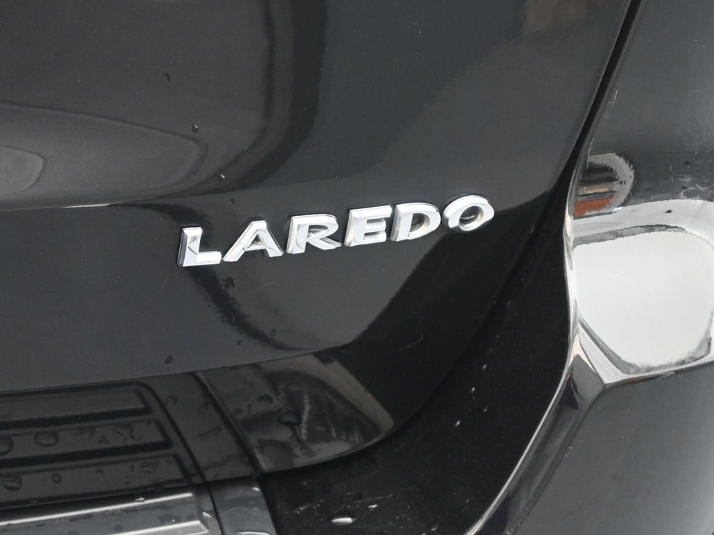 2022 Jeep Cherokee Laredo photo 7