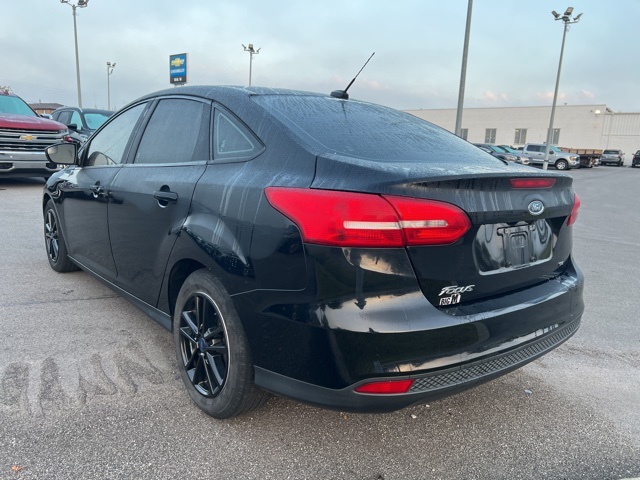 2018 Ford Focus SE photo 3