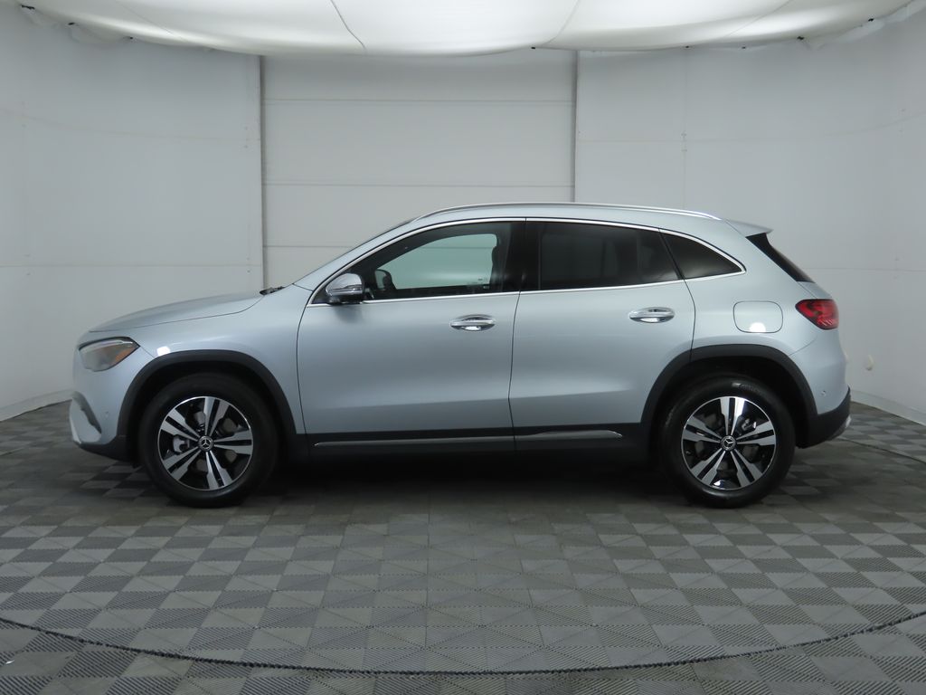 2026 Mercedes Benz GLA 250 photo 4