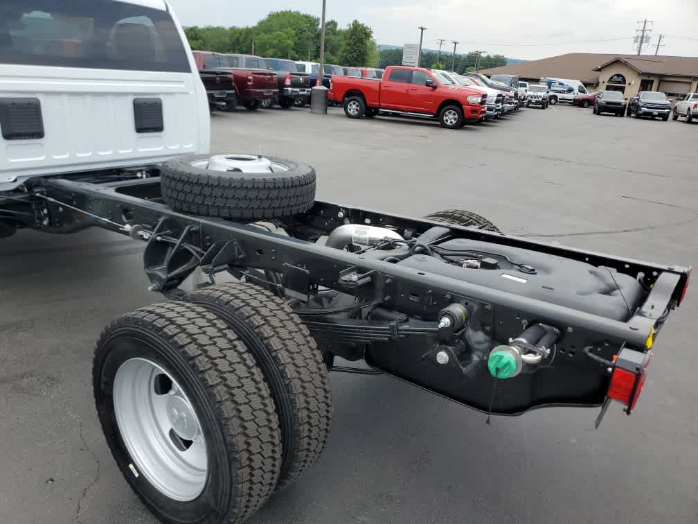 2025 Ram 5500 Tradesman photo 8