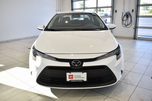 2024 Toyota Corolla LE photo 2