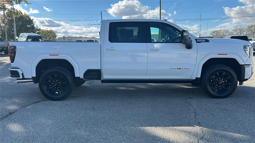 2026 Gmc Sierra 2500 HD AT4 photo 2