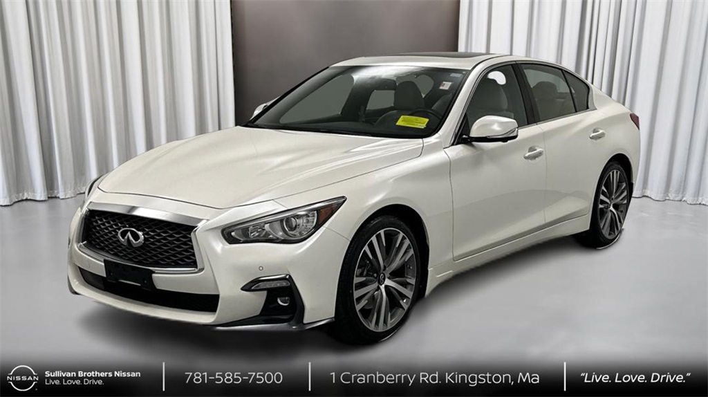 Used 2022 White INFINITI SENSORY image 1