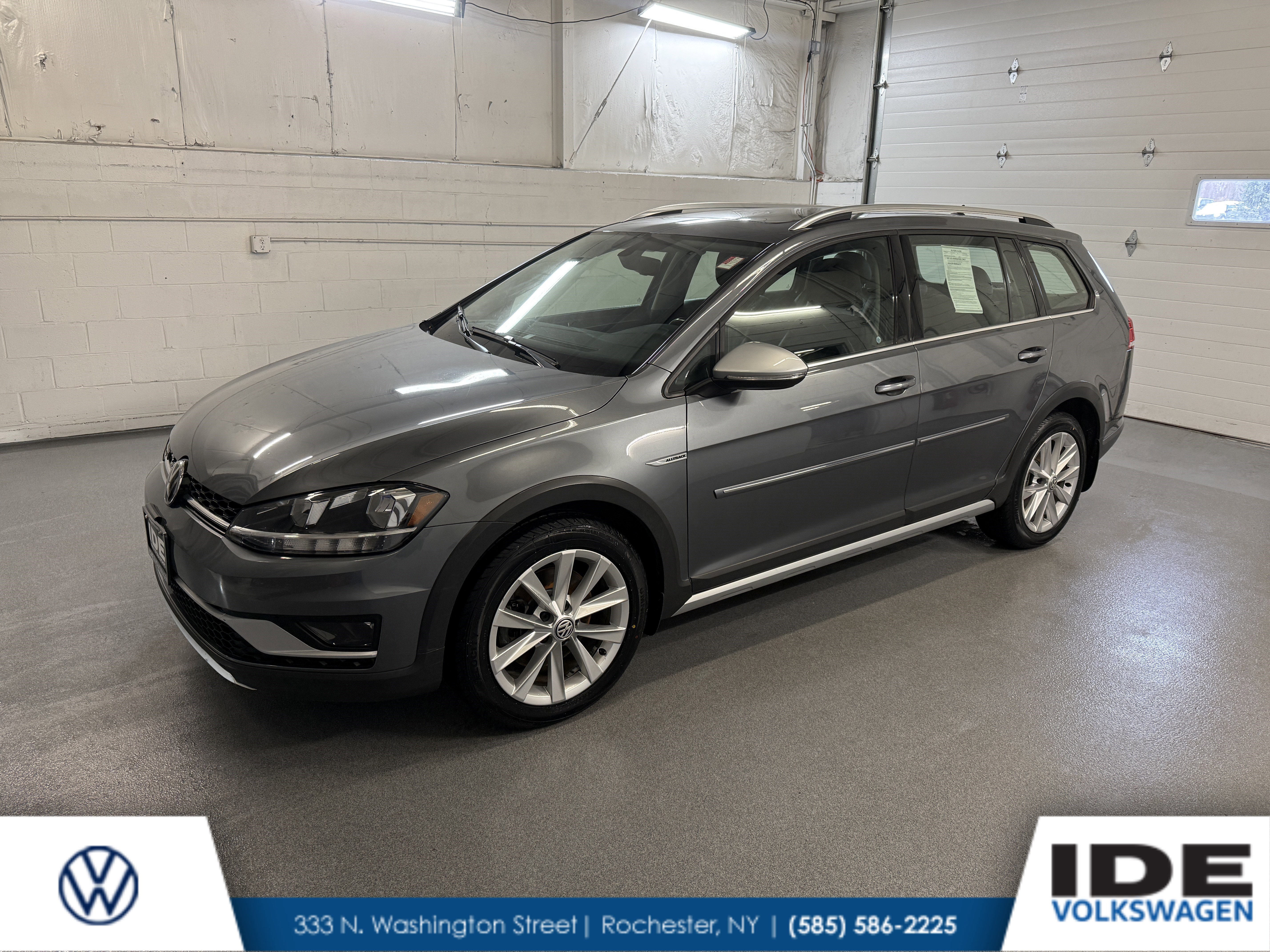 2018 Volkswagen Golf Alltrack Alltrack SE's photo