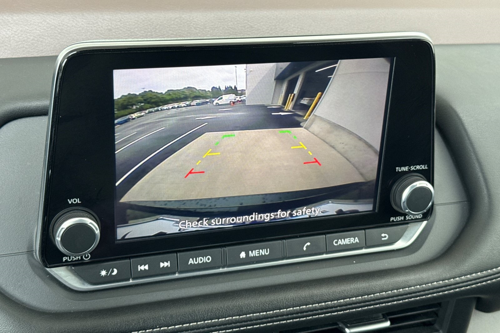2023 Nissan Rogue SV photo 20