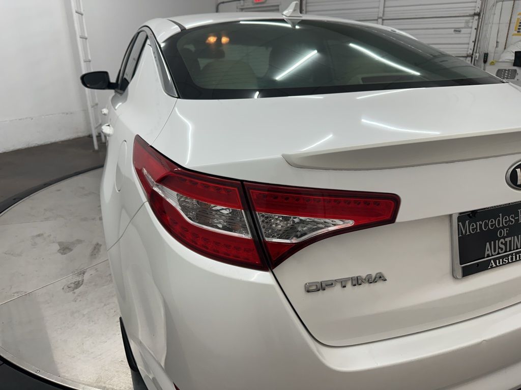 2013 Kia Optima Hybrid LX photo 22
