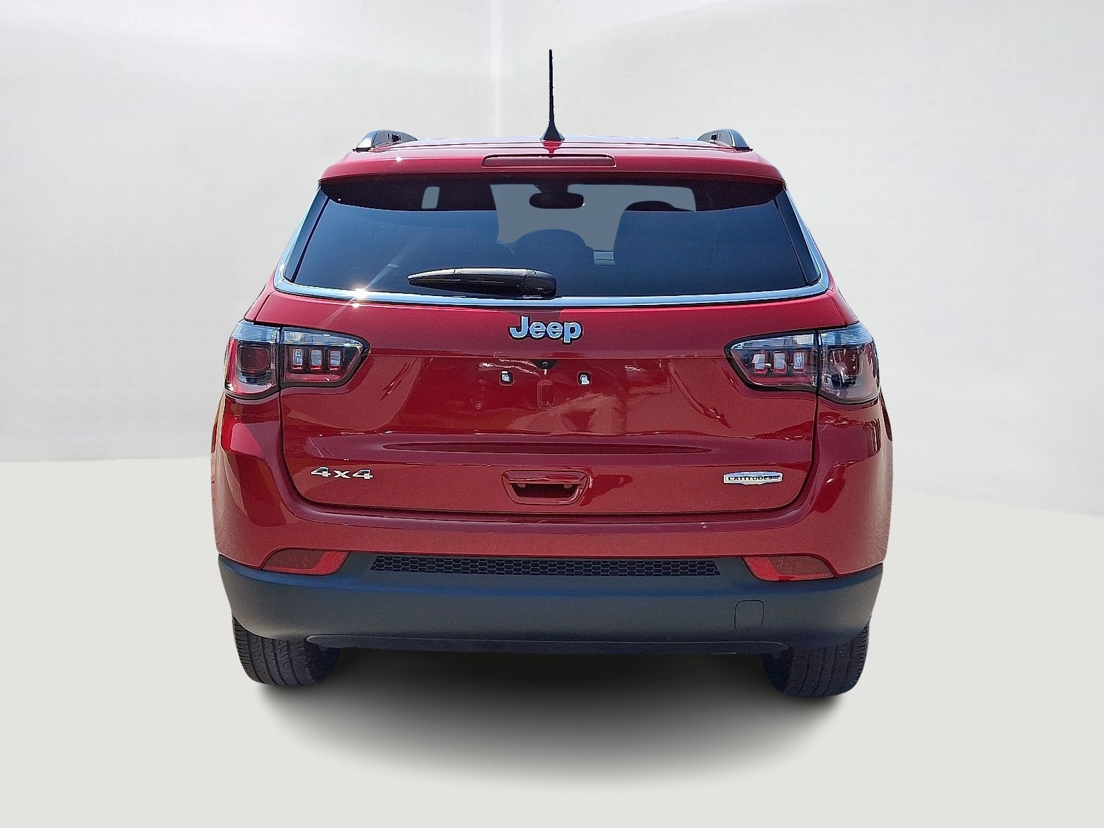 2023 Jeep Compass Latitude Lux photo 5