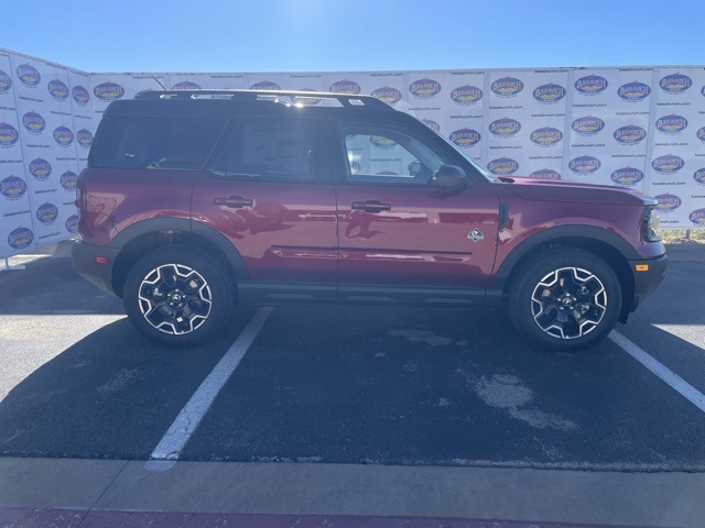 2025 Ford Bronco Sport Outer Banks's photo