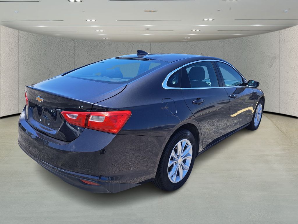 2023 Chevrolet Malibu 1LT photo 3