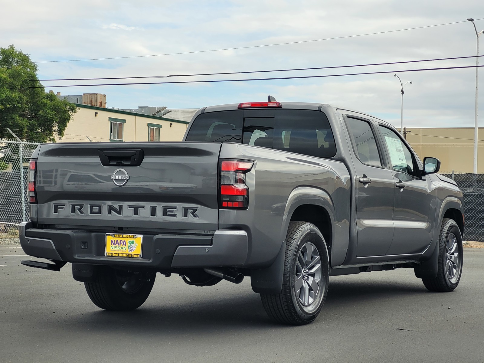 2026 Nissan Frontier SV photo 5