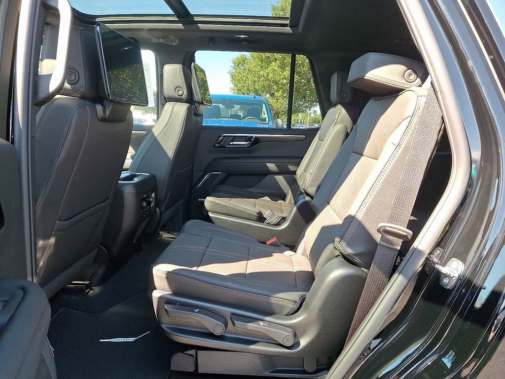 2025 Chevrolet Tahoe High Country photo 4