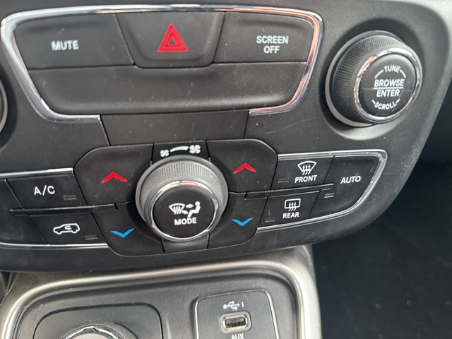 2019 Jeep Compass Latitude photo 24