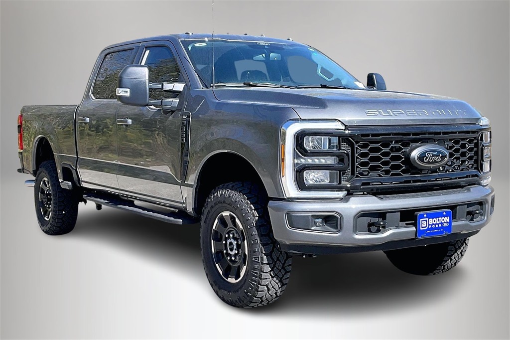 2025 Ford F-350 Super Duty XLT's photo