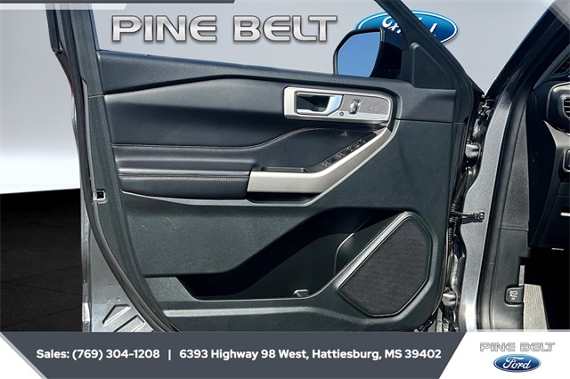 2023 Ford Explorer Limited photo 17