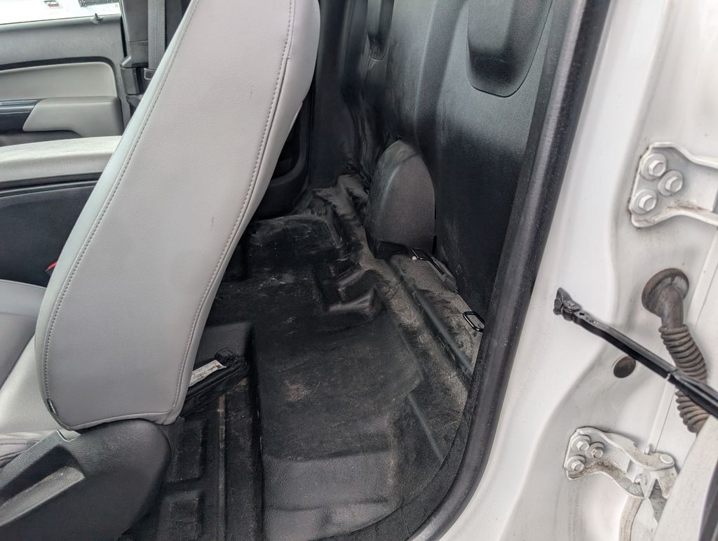 2021 Chevrolet Colorado Work Truck photo 3