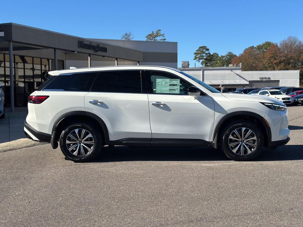 2025 Infiniti QX60 Pure photo 12
