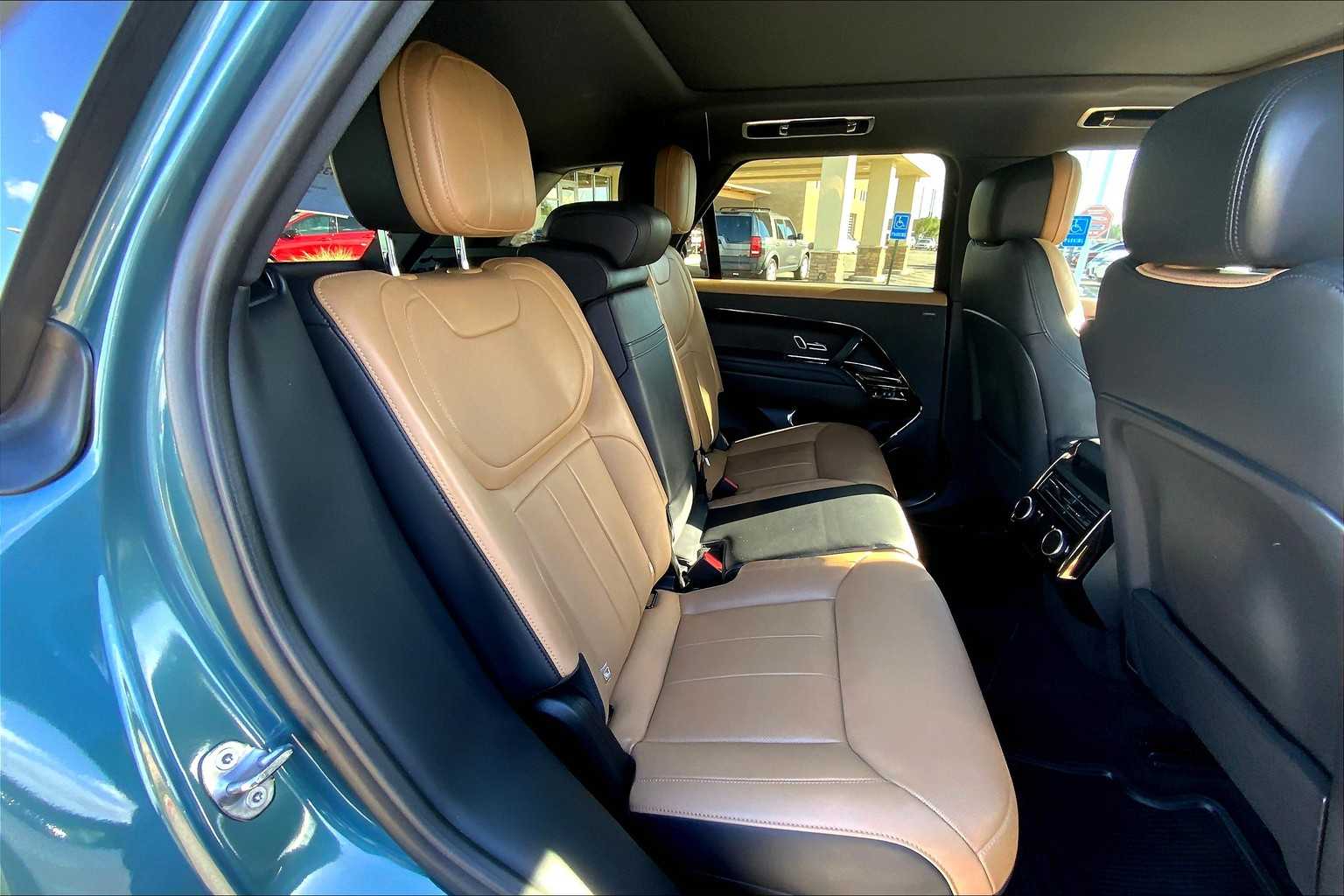 2023 Land Rover Range Rover Sport SE photo 18