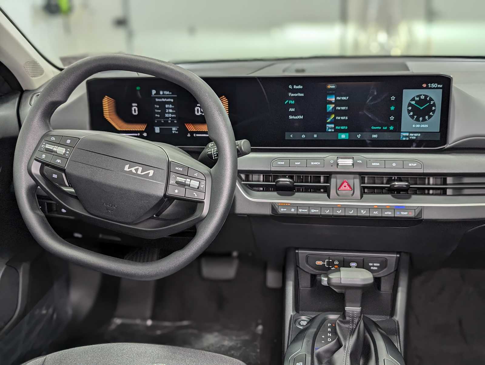 2025 Kia K4 LXS photo 4
