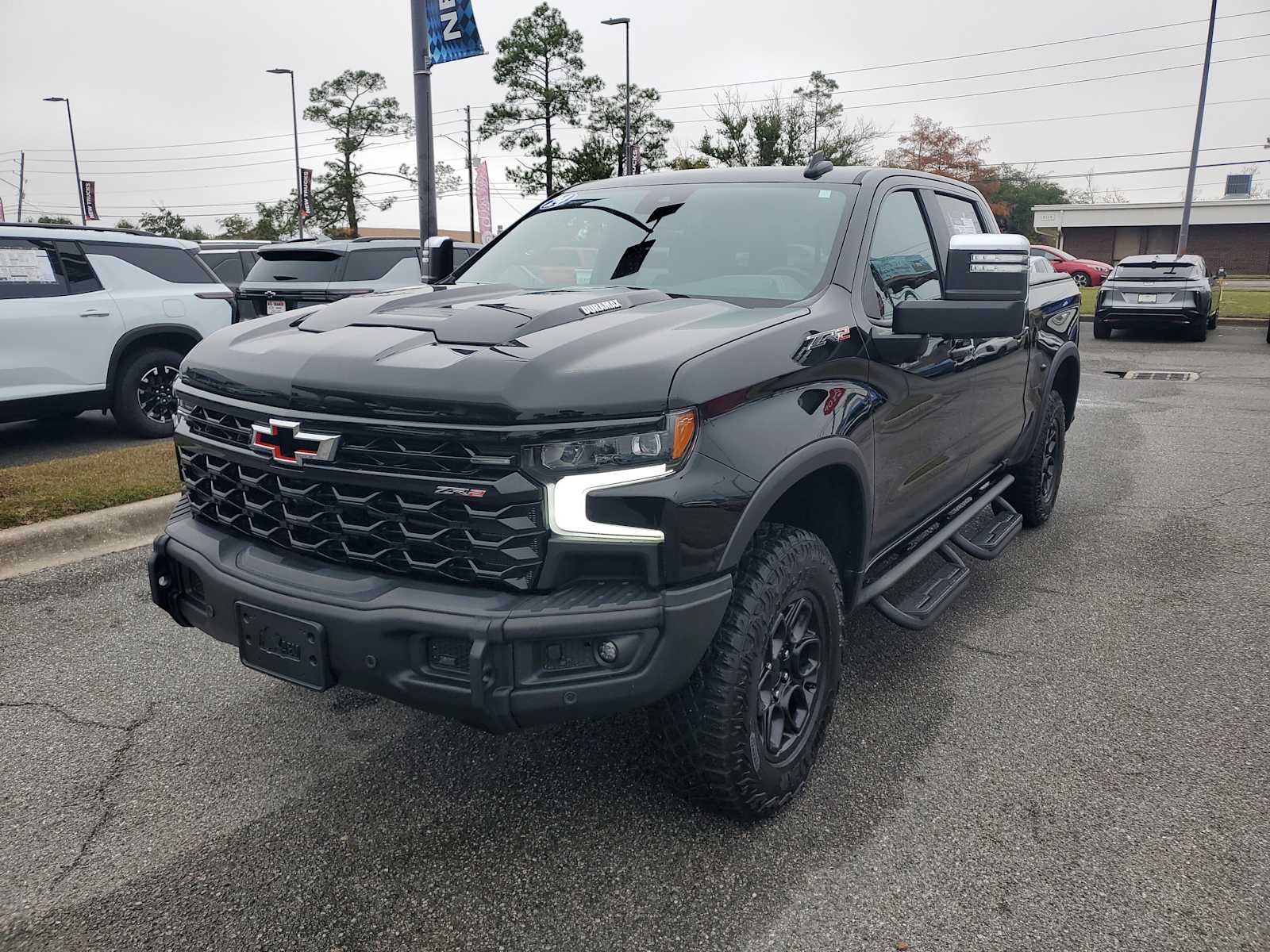 2024 Chevrolet Silverado 1500 ZR2's photo
