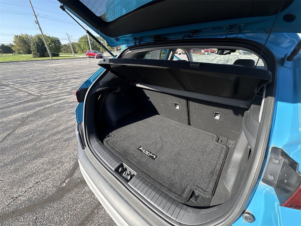 2022 Hyundai Kona SEL photo 24