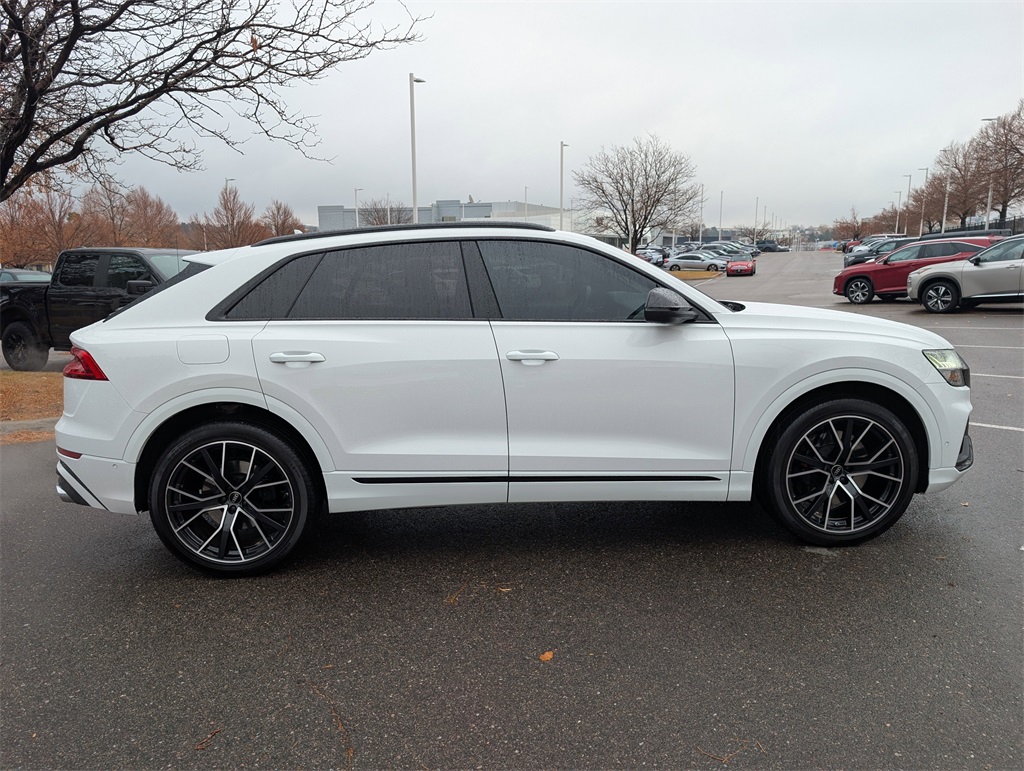 2023 Audi SQ8 Premium Plus photo 2