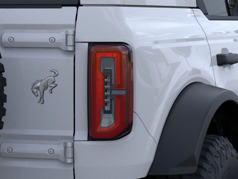 2025 Ford Bronco Badlands photo 12