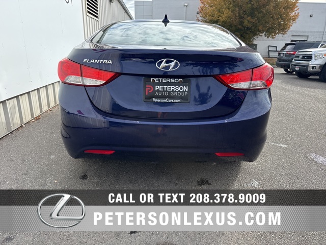 2011 Hyundai Elantra GLS photo 2