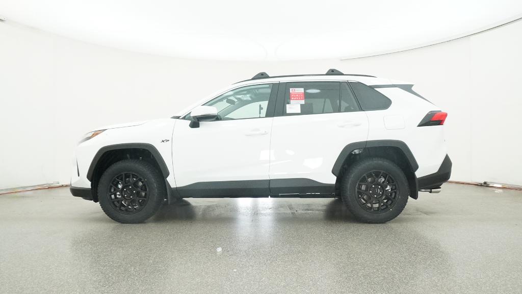 2025 Toyota RAV4 XLE photo 25