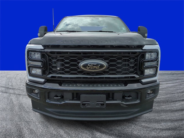 2026 Ford F-350 photo 8