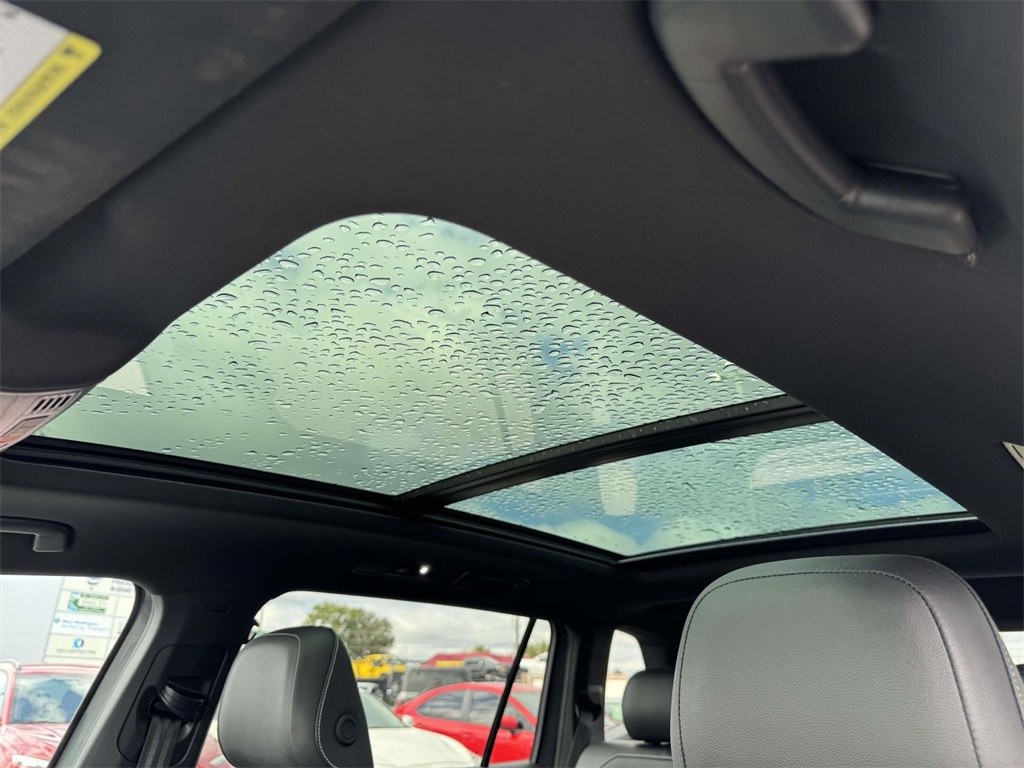 2021 Volkswagen Tiguan SE photo 4