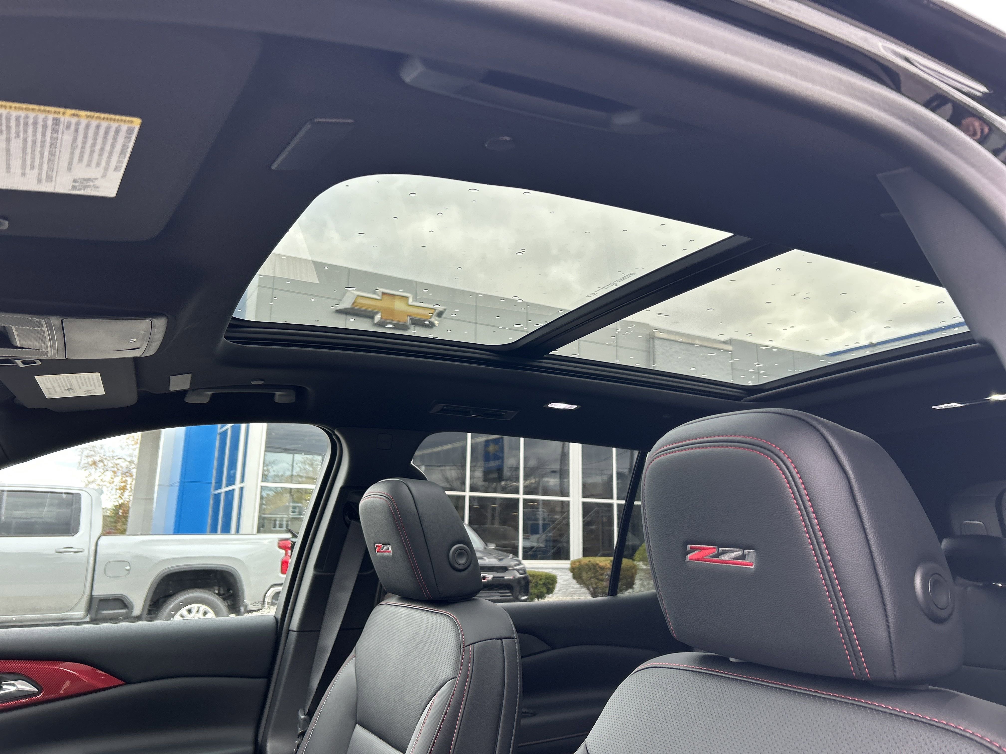 2026 Chevrolet Traverse Z71 photo 4