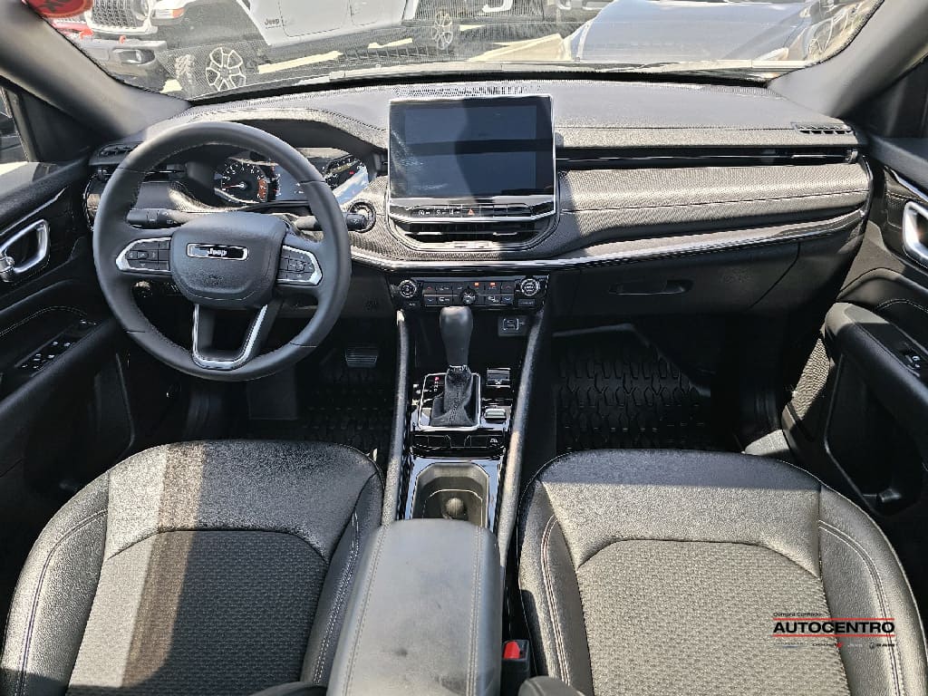 2024 Jeep Compass North Edition Latitude photo 3